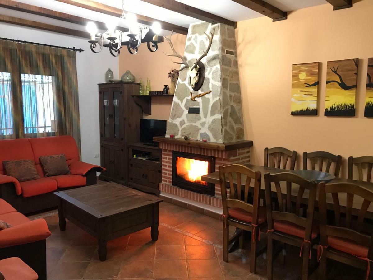 Casa Rural La Ibienza Zarzuela del Pinar ภายนอก รูปภาพ